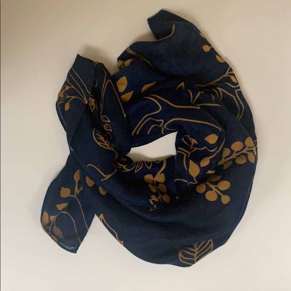 scarf - Picture 3 of 5